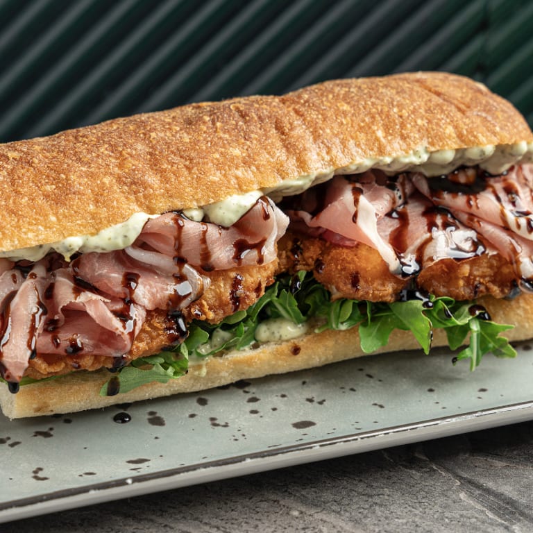 Fresh Salads: Crisp, Colorful, and Delicious Options